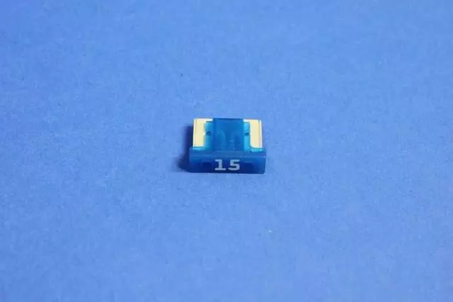 Mini Fuse - Mopar (68137031AA)