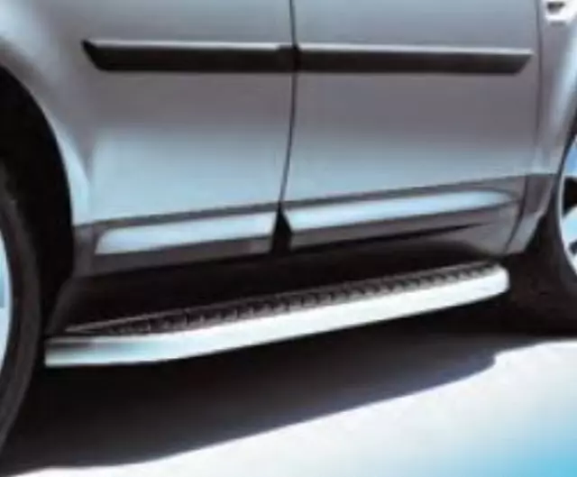 LR002773 - : Fixed Side Step for Land-Rover Image