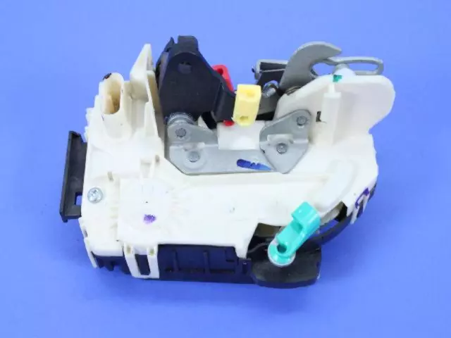 Rear Door Latch, Right - Mopar (4589048AL)