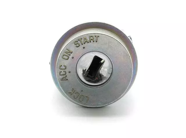 1995-2004 Toyota - Ignition Lock Cylinder - Toyota (69057-35070)