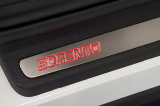 C6045ADU00 - Exterior: Door Sill Plates - Illuminated for Kia: Sorento Image