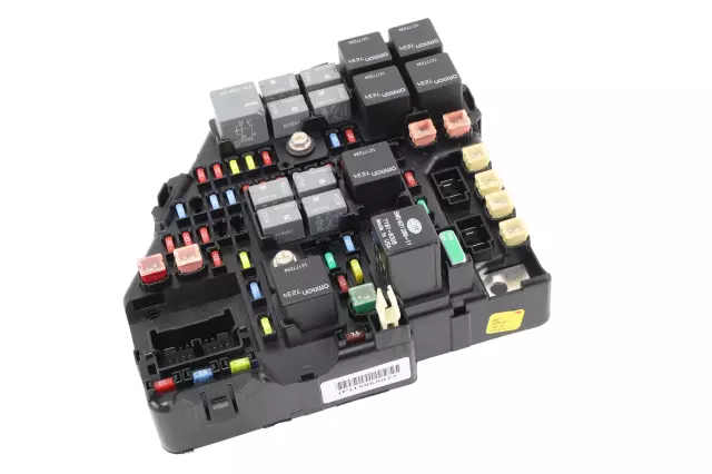 Relay & Fuse Plt - GM (15869077)