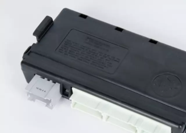 19116645 - Electrical: Body Control Module for Saturn: LS2, LW2 Image