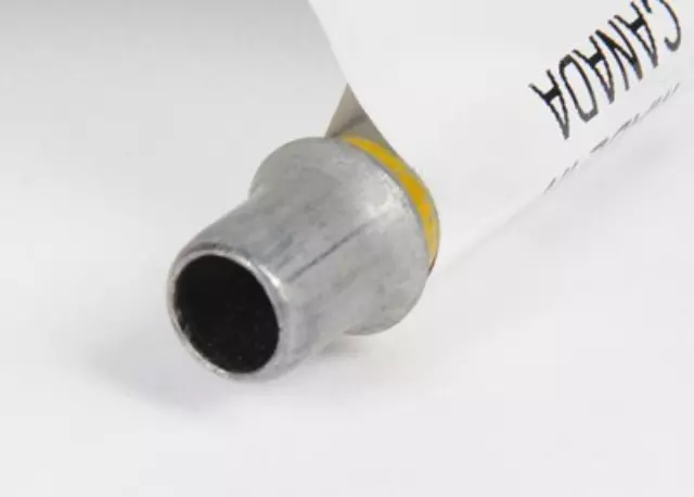 15809058 - : Part# 15809058 Automatic Transmission Fluid Auxiliary Cooler Inlet Line for Cadillac: Escalade, Escalade ESV, Escalade EXT | Chevrolet: Avalanche 1500, Avalanche 2500, Silverado 1500, Silverado 1500 Classic, Silverado 2500, Suburban 1500, Tahoe | GMC: Sierra 1500, Sierra 1500 Classic, Sierra 2500, Yukon, Yukon XL 1500 Image