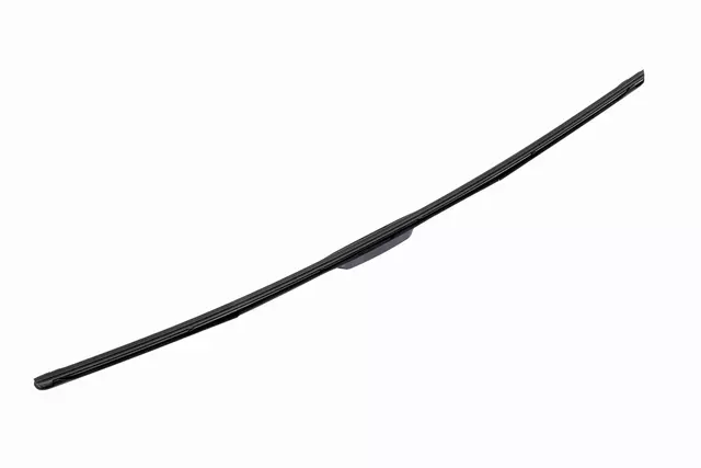 Driver Side Windshield Wiper Blade, 25.81 in - GM (84589418)