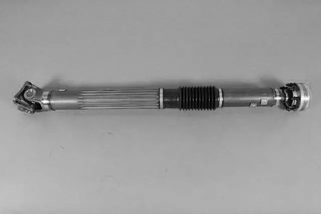 Shaft - Mopar (68196527AC)