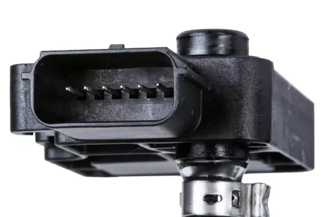 84381565 - : Part# 84381565 Airbag Front Passenger Presence Module for Chevrolet: Silverado 2500 HD, Silverado 3500 HD | GMC: Sierra 2500 HD, Sierra 3500 HD Image