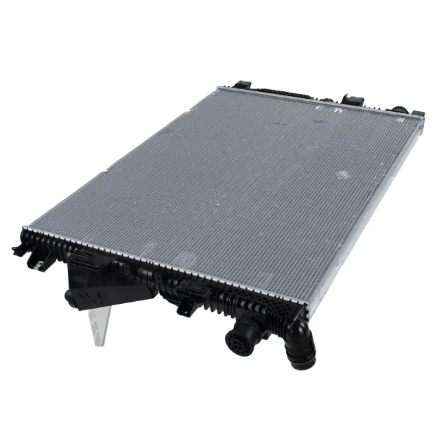 RAD252 - Cooling System: Motorcraftâ„¢ Radiator for Ford: F-250 Super Duty, F-350 Super Duty, F-450 Super Duty, F-550 Super Duty Image