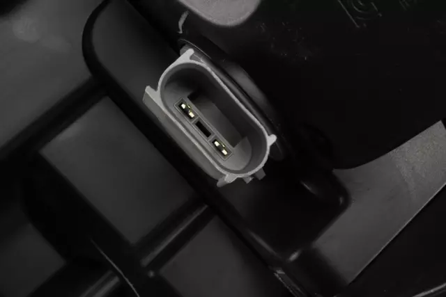 Driver Side Headlamp - GM (84364823)