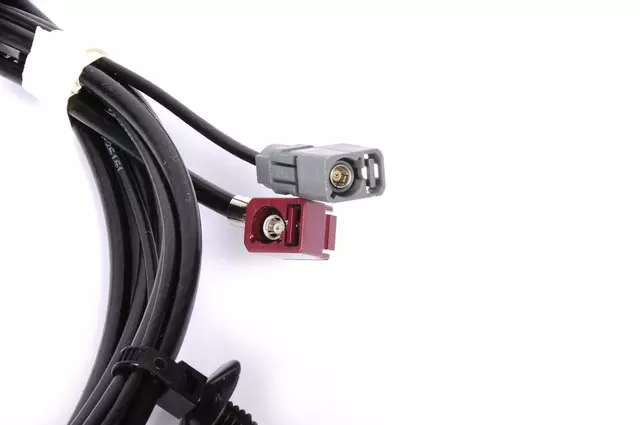 23117900 - : Radio, Mobile Telephone, and GPS Navigation Antenna Cable for GM Image