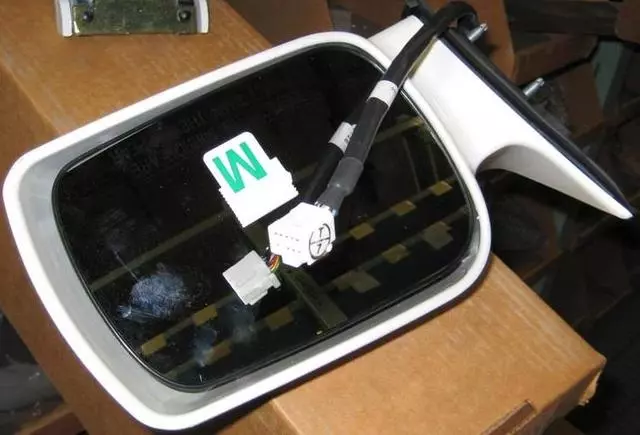 Mirror Right Silver - Toyota (87910-AC902)