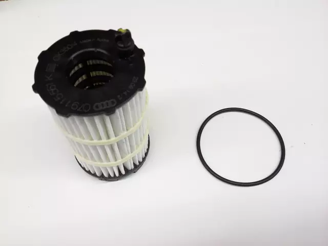 79198405E - Unclassified: Oil Filter for Audi: A6 Quattro, A8 Quattro, Q7, R8, RS4, RS5, S5, S6, S8 Image