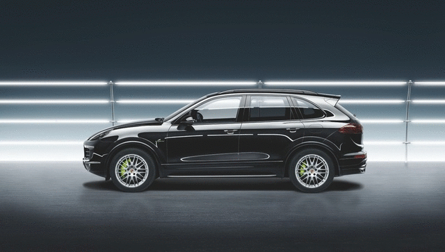 95804460272 - Wheels: 20-inch RS Spyder Design Summer Wheel-and-Tire for Porsche: Cayenne Image