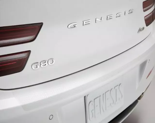 T1F28AU000 - : Rear Bumper Applique for Genesis: G80 Image