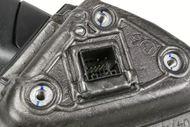 Chrome Passenger Side Door Mirror - GM (84269223)