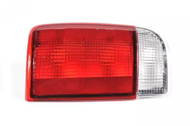 Passenger Side Tail Lamp - GM (19179679)