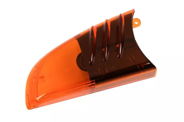 88944062 - Body: Lens for Buick: Rainier | Chevrolet: Trailblazer, Trailblazer EXT | GMC: Envoy, Envoy XL, Envoy XUV | Oldsmobile: Bravada Image