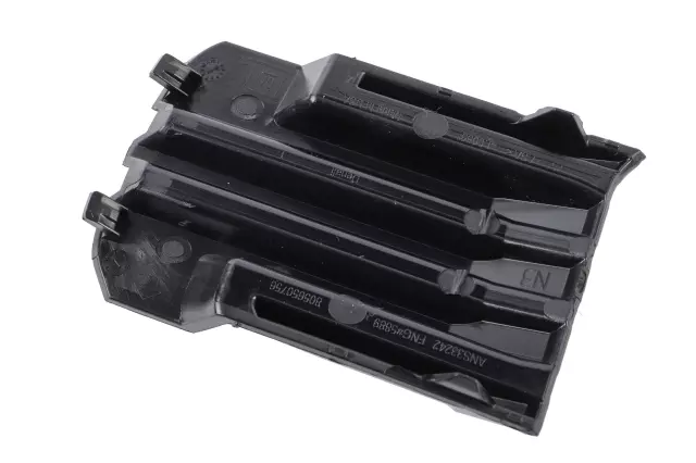 Front Fog Lamp Opening Cover - GM (84542631)