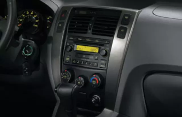 87702E100 - Interior: Center Fascia, Metal Grain for Hyundai: Tucson Image