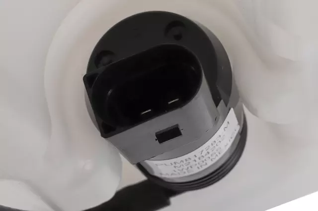 Washer Fluid Reservoir - GM (84763629)