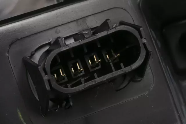 Driver Side Headlamp - GM (25970915)