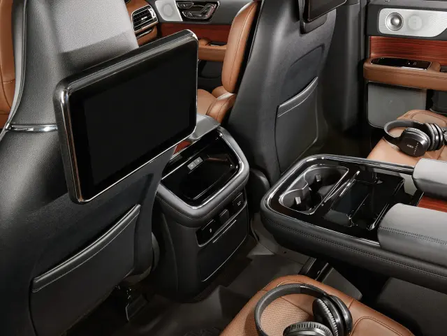 VNL7Z18C604AA - Interior: Lincoln Customer Care Kit for Lincoln: Aviator, Navigator Image