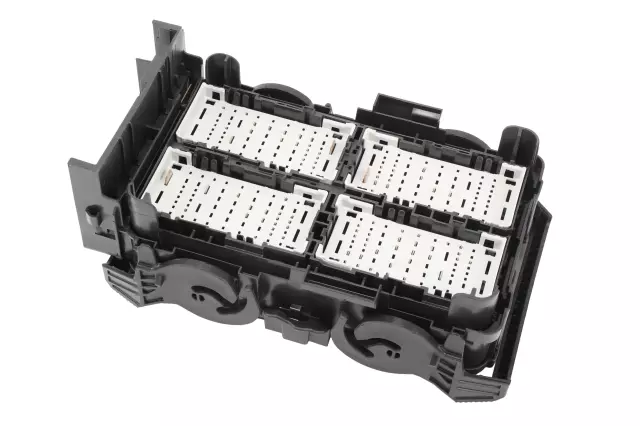 Engine Wiring Harness Junction Block - GM (84950507)