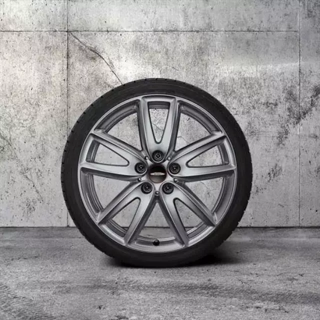 36112452168 - Wheels: Jcw 18 Inch Style 520 Silver Summer Complete for Mini Image