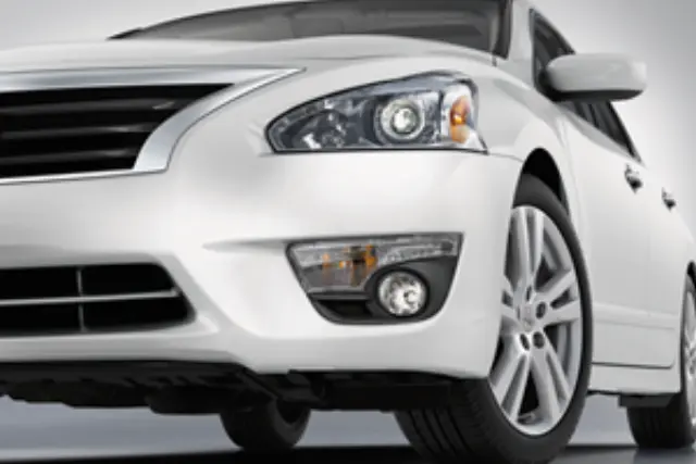 999F1UZ000 - Exterior: Fog Lights (Models W/Auto Headlights) for Nissan Image