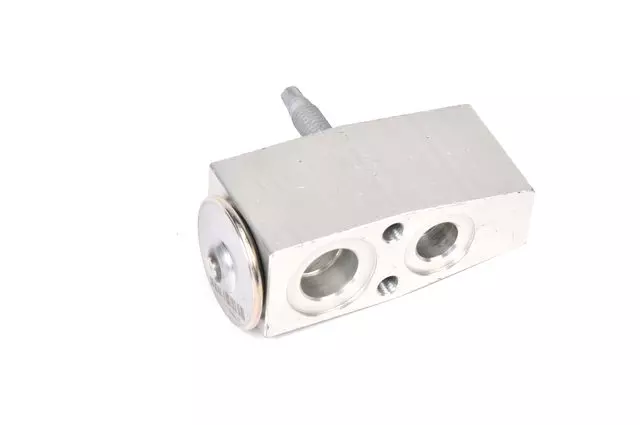 1551364 - HVAC: ACDelcoâ„¢ Expansion Valve for GM Image