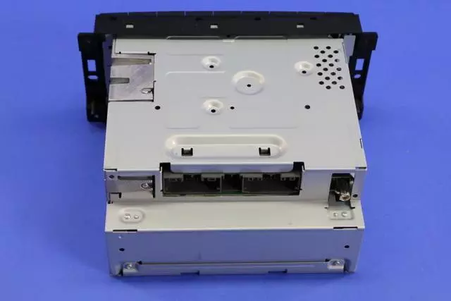 AM/FM/6 DVD Radio - Mopar (68252826AC)