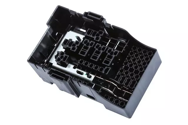 Instrument Panel Wiring Harness Junction Block - GM (42394651)