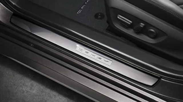 PT92203180AH - : Illuminated Door Sills - Brushed - Service for Toyota Image