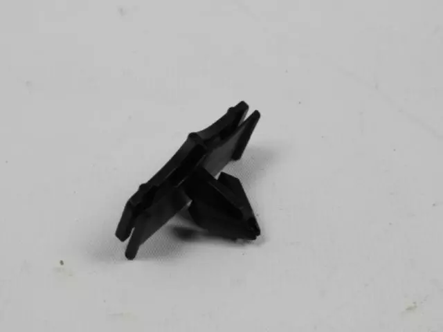 Clip - Mopar (68053198AA)