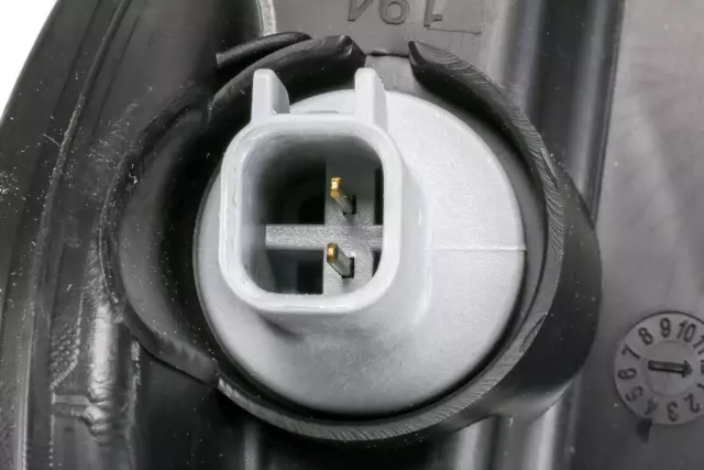 F Headlamp - GM (95025590)