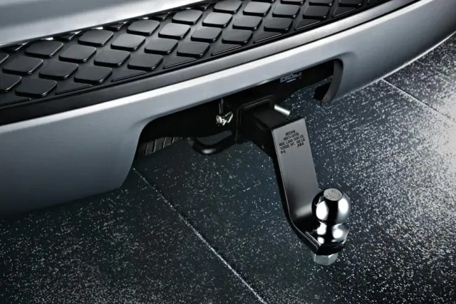 999T5XY100 - Trailering: Hitch Ball Mount - Class III (4" Drop) for Nissan: Altima, NV1500, NV200, NV2500, NV3500, Pathfinder, Quest, TITAN, TITAN XD Image