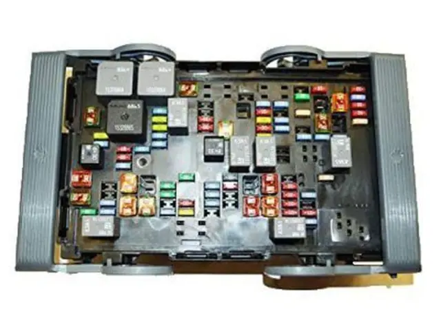 22798217 - Electrical: Junction Block for GM Image