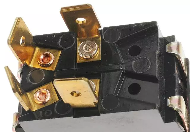 Switch - GM (19145815)
