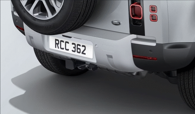 VPLE110NAS01NC - Towing: Towing Receiver Kit, 110 for Land Rover: Defender 110, Defender 90 Image