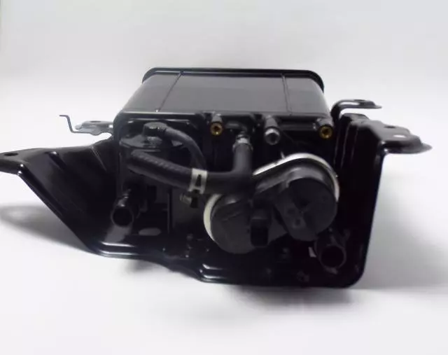 777400R010 - Emission System: Vapor Canister for Toyota: RAV4 Image