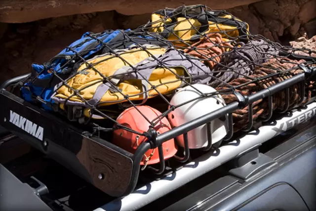 Roof Cargo Carrier - Nissan (999R2-KM000)