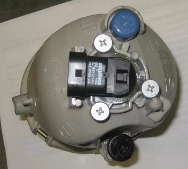 2001-2007 Toyota - Fog Lamp Assembly - Toyota (81210-0C021)