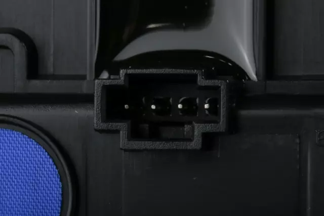 Front Passenger Side Clearance Lamp - GM (84468926)