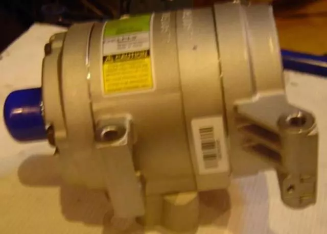 8832004060 - HVAC: Compressor for Toyota: Tacoma Image