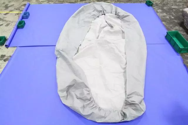 Cover Kit - Mopar (82210320)