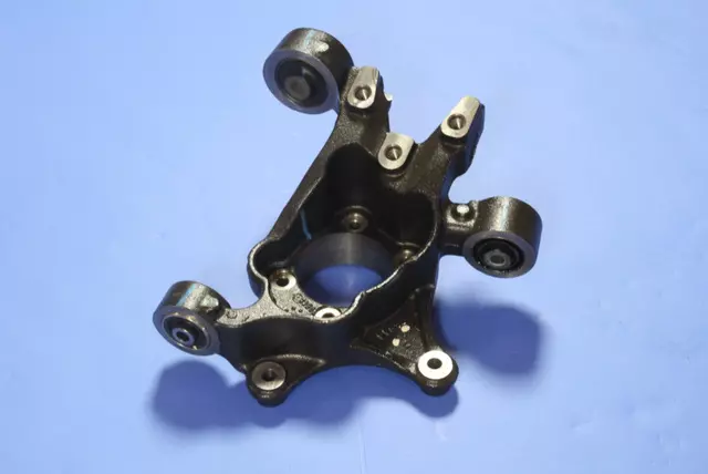 Rear Knuckle, Right - Mopar (68083244AE)