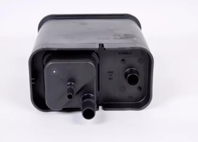 17098073 - Emission System: Vapor Canister for Saturn: SC1, SC2, SL, SL1, SL2, SW1, SW2 Image image