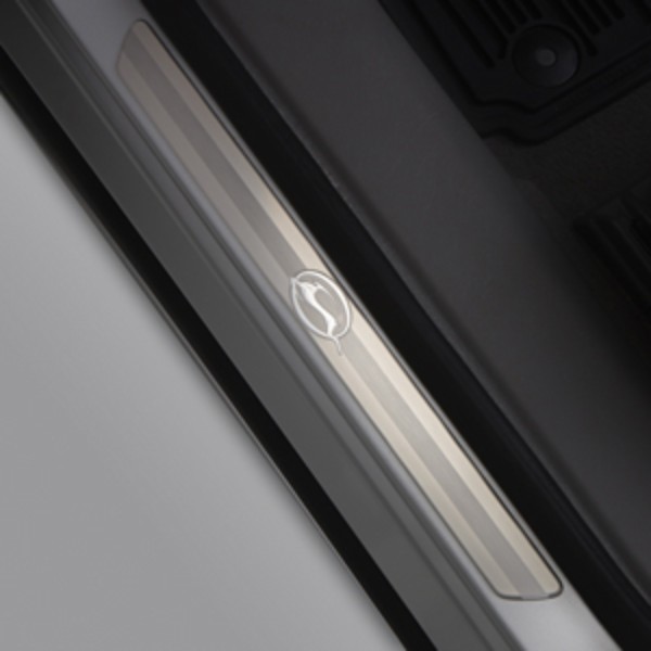 22954819 - Body: Front Door Sill Plates in Stainless Steel with Impala Logo for ACDelco Image