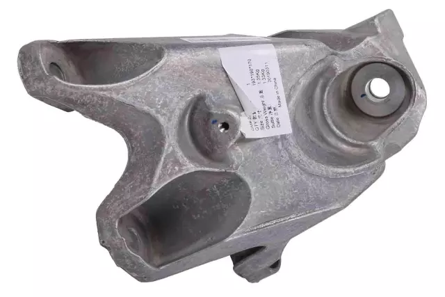 Mount Bracket - GM (23104516)