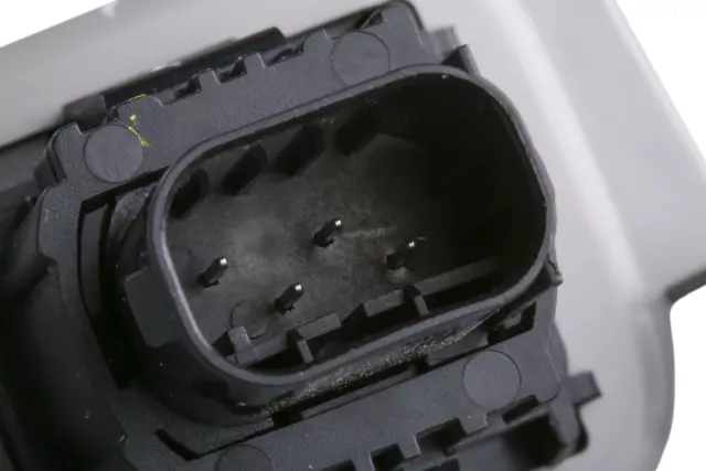 Light Ash Gray Liftgate Trim Finish Panel Pull Cup - GM (84158402)